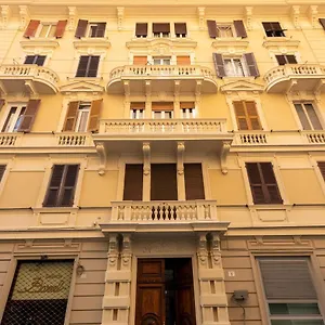 Granello 3*, Genua Italië